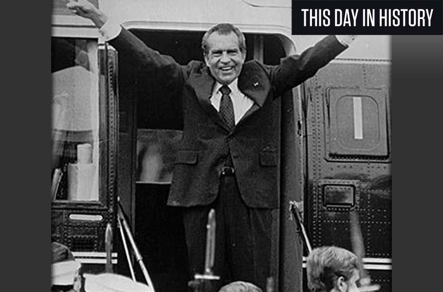  Superpowers agree to reduce nuclear arsenals