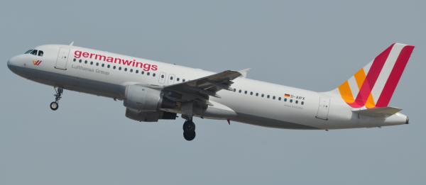  Germanwings pilot intentionally crashes plane, killing 150 people