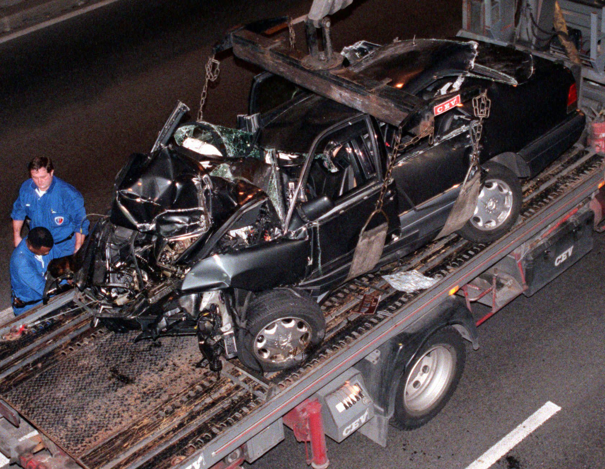  Princess Diana dies in a car crash